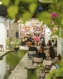 Bamos mở cửa 24h có acoustic ca nhạc