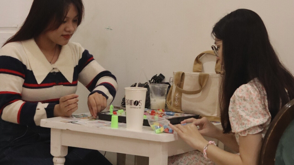 Cafe 24h Bình Thạnh có boardgame, tô tượng