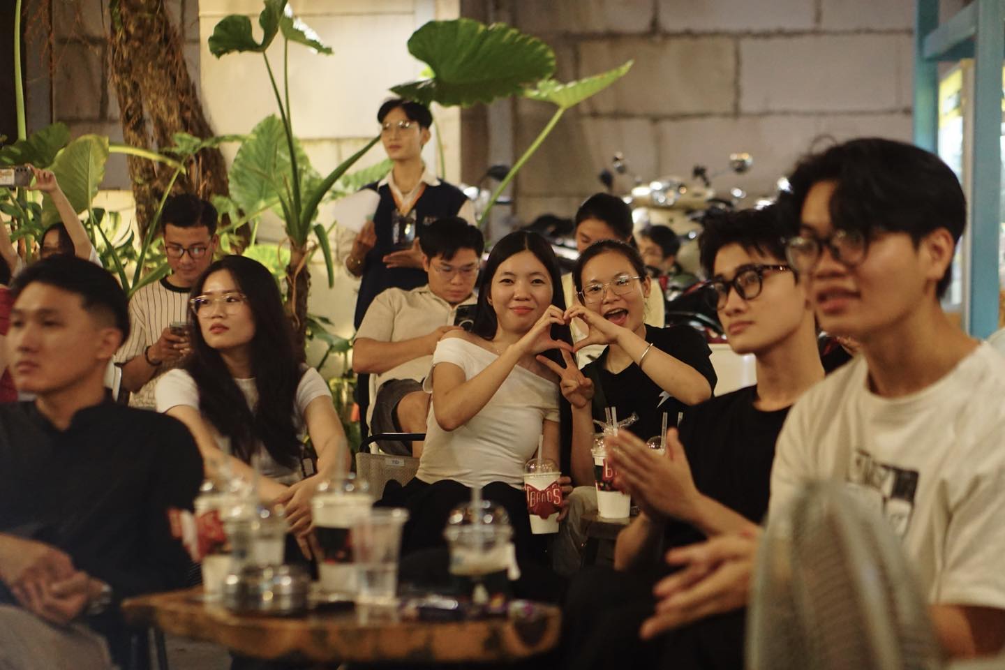 Bamos Coffee quán cà phê quận Bình Thạnh 24h